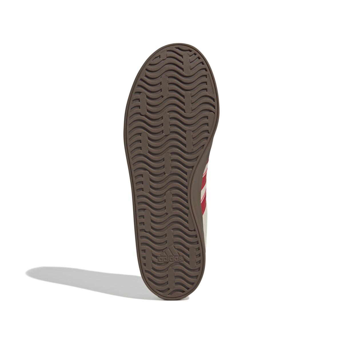 product/a/d/adidas_jr8644_4_footwear_photography_bottom_view_white-nw091725.jpg