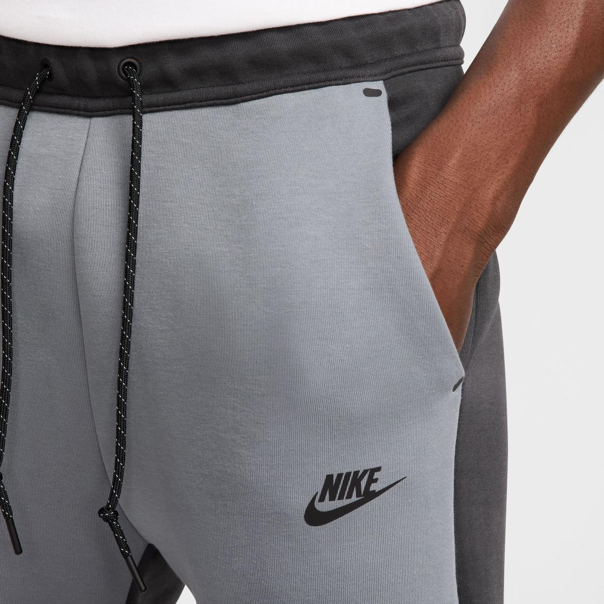 product/n/i/nike_hv0959-061-phsym002-nw121324.jpg