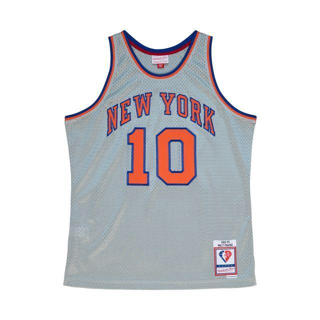 product/m/i/mitchell-ness_smjy4310-nyk69wfrsilv_silver_1.jpg