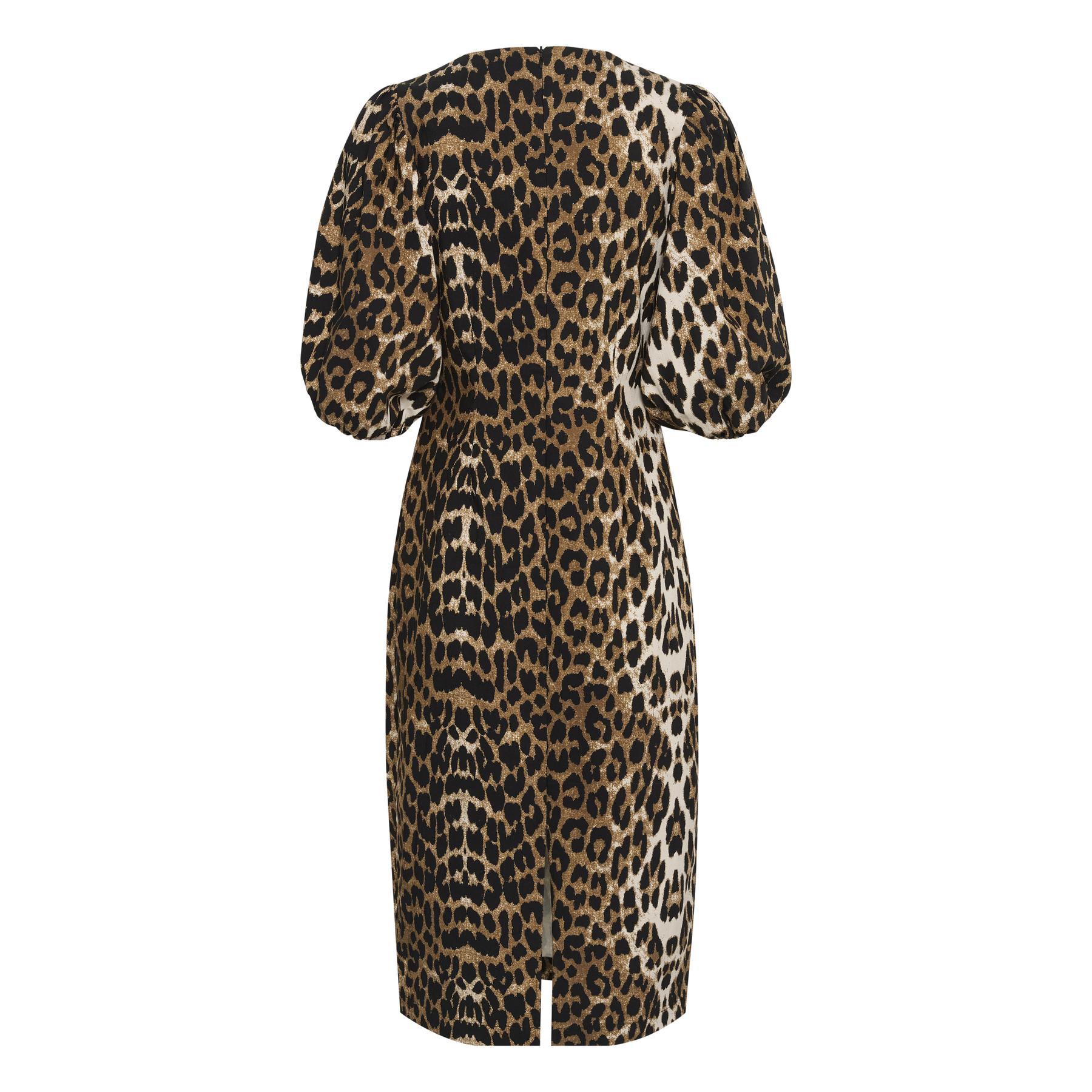 product/s/o/soaked-in-luxury_30408362-303053_0.jpg