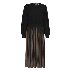 50109999-190916-women-s-dress-culture-carly-rain-drum