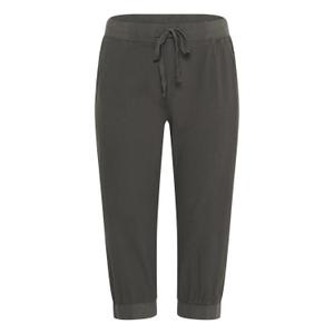 10580057-190205-women-s-trousers-kaffe-curve-nana-capri-black-oyster