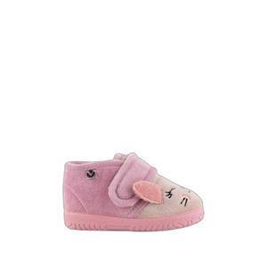 105119-472-baby-slippers-victoria-ojala-rosado